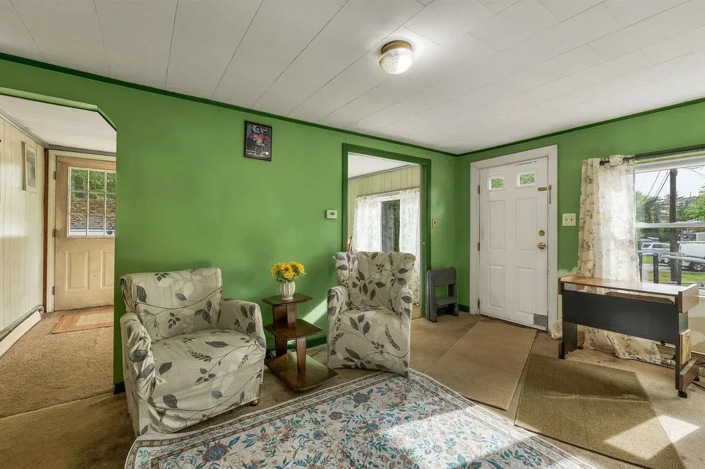 14 Belmont Street Salem NH 03079