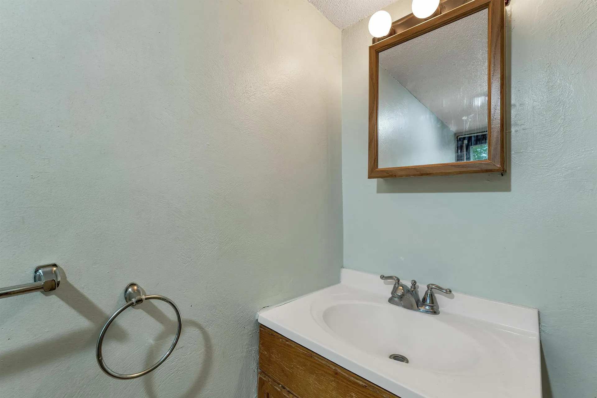 14 Belmont Street Salem NH 03079