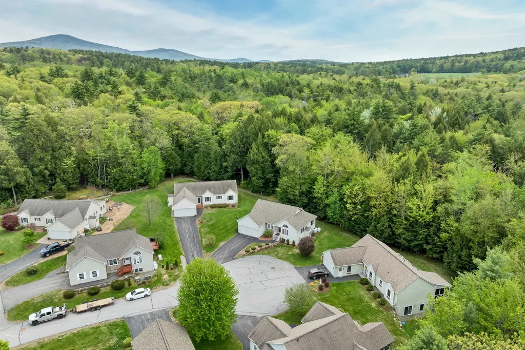 28 Autumn Lane Gilford NH 03249