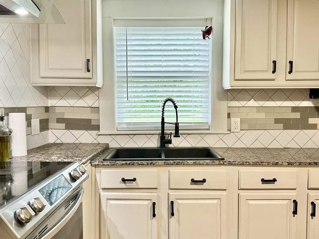 130 Village Road Langdon NH 03602
