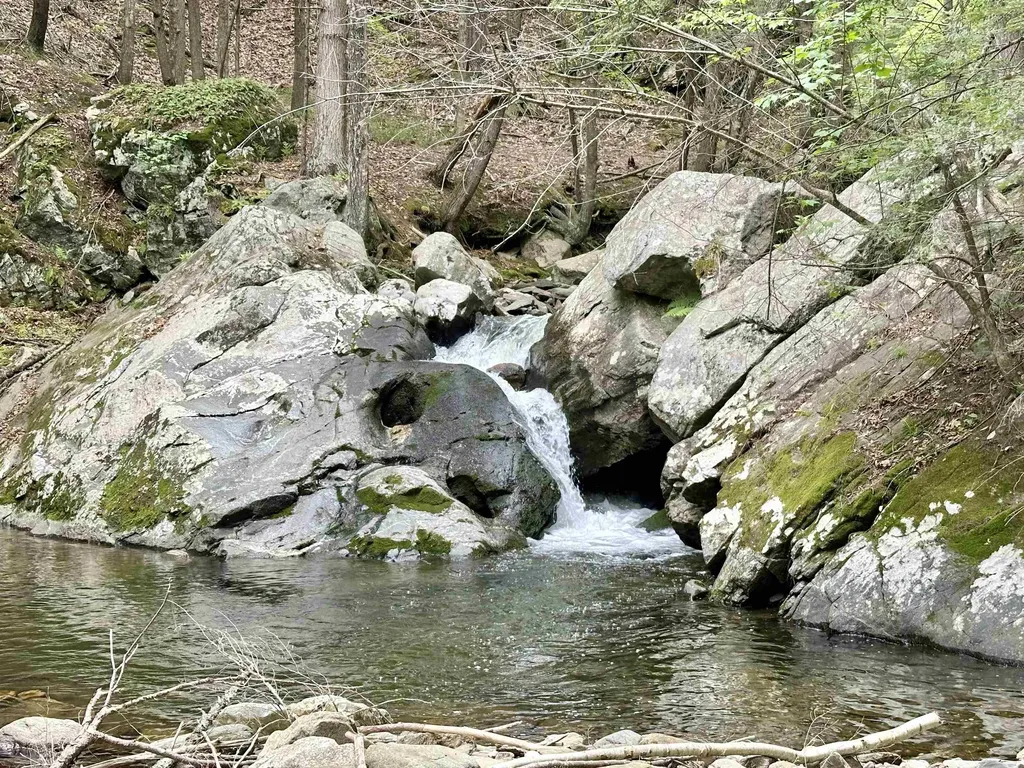 130 Village Road Langdon NH 03602