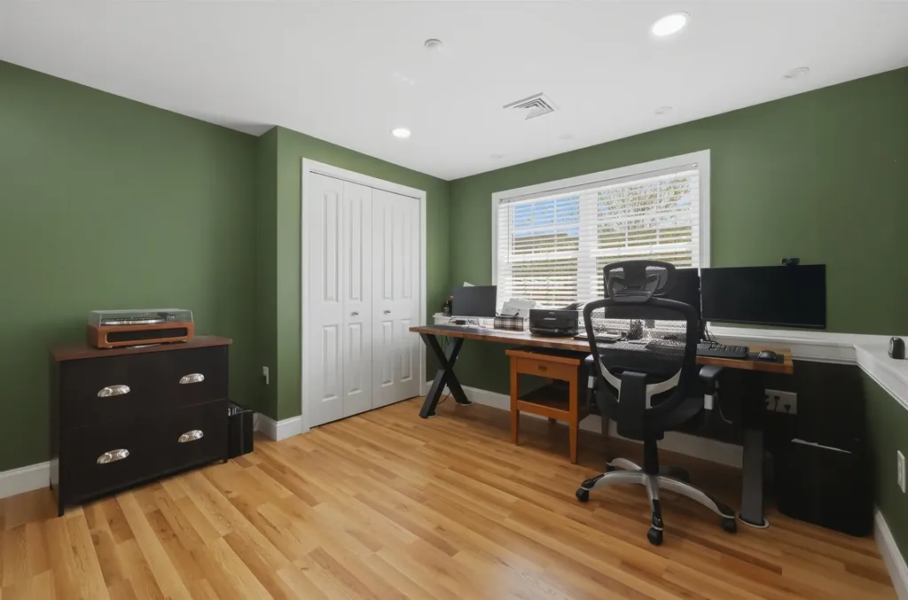 56 Hall Road Fremont NH 03044