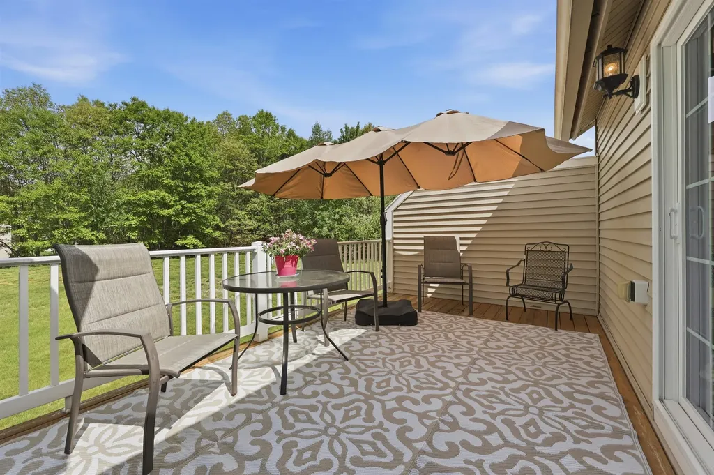 56 Hall Road Fremont NH 03044