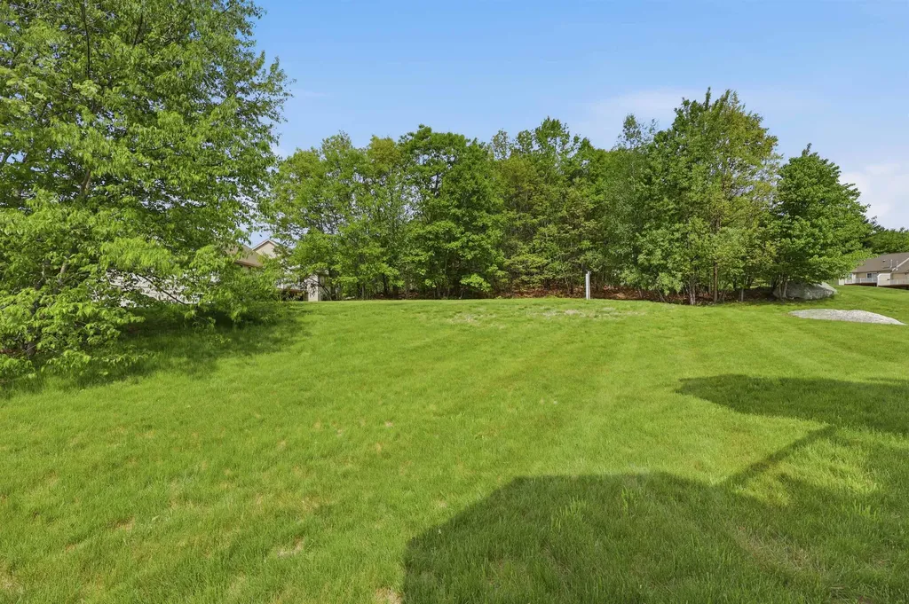 56 Hall Road Fremont NH 03044