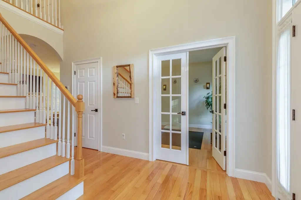 5 Glastombury Drive Sandown NH 03873