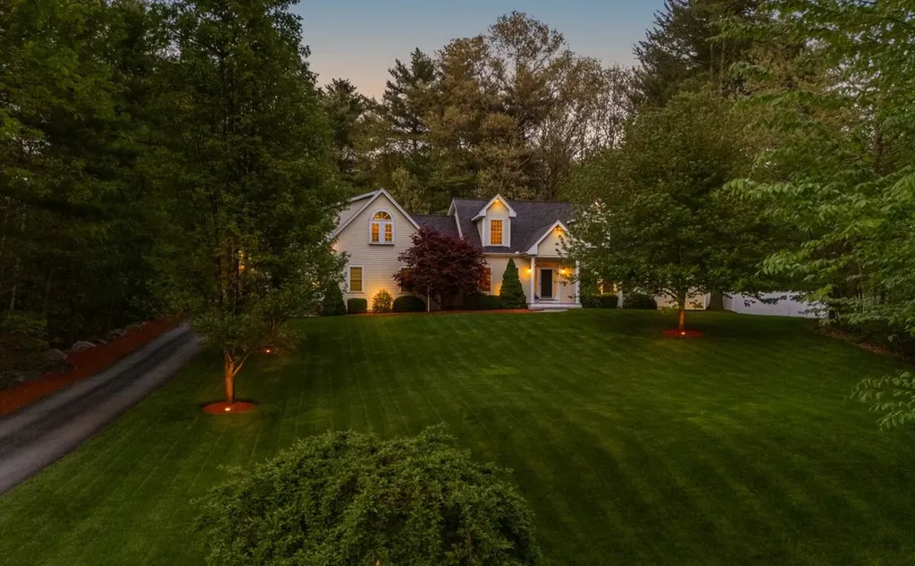 5 Glastombury Drive Sandown NH 03873