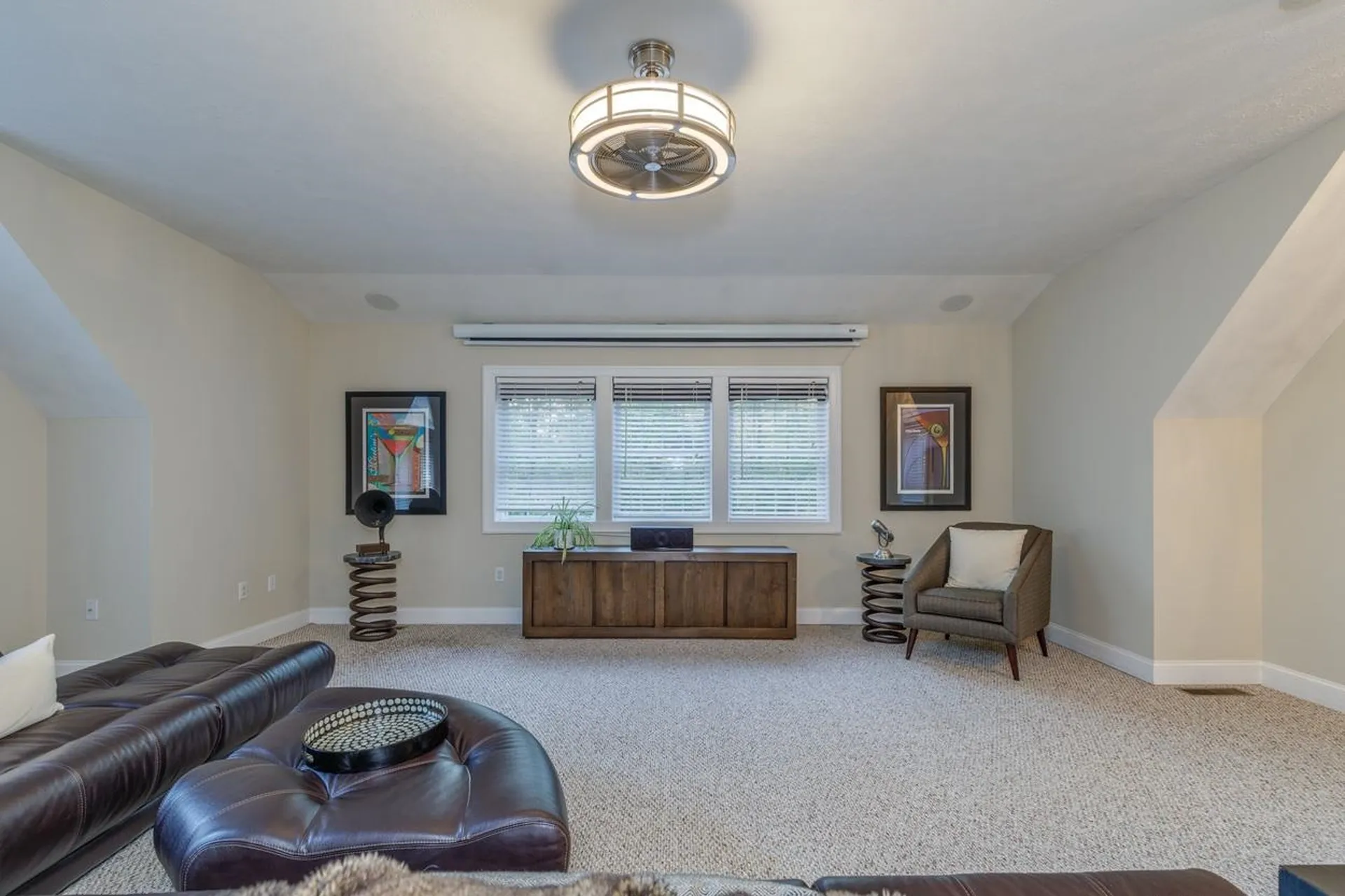 5 Glastombury Drive Sandown NH 03873