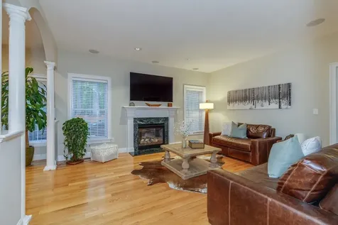 5 Glastombury Drive Sandown NH 03873