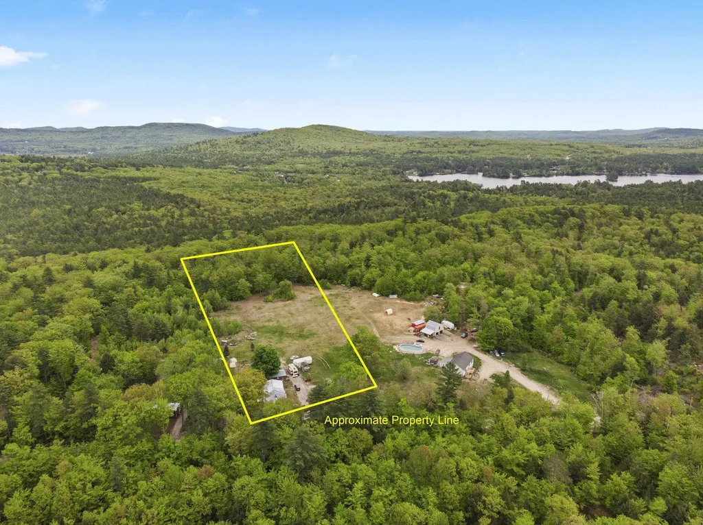 450 Leighton Corner Road Wakefield NH 03872