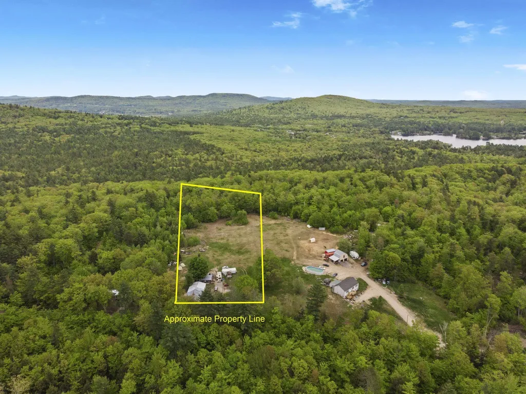 450 Leighton Corner Road Wakefield NH 03872