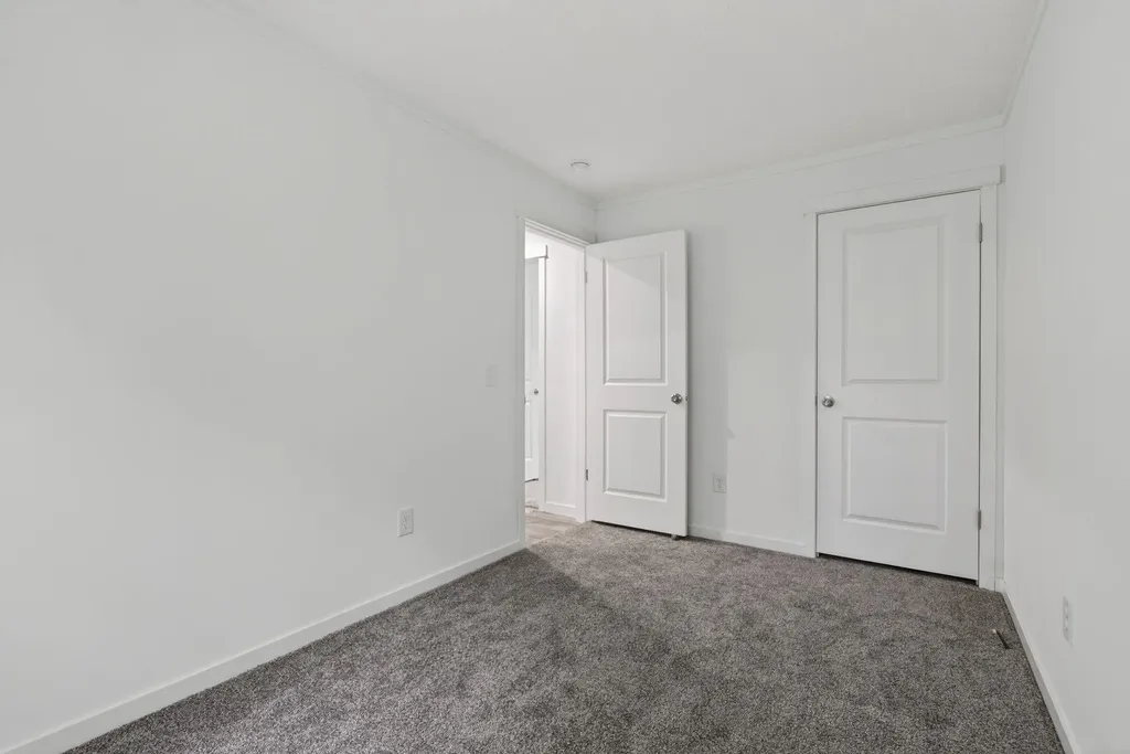 11 Hill Street Hillsborough NH 03244