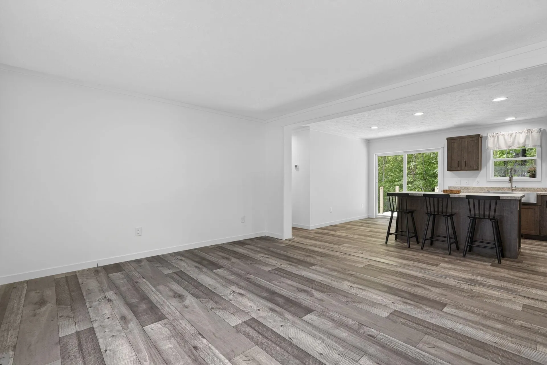 11 Hill Street Hillsborough NH 03244