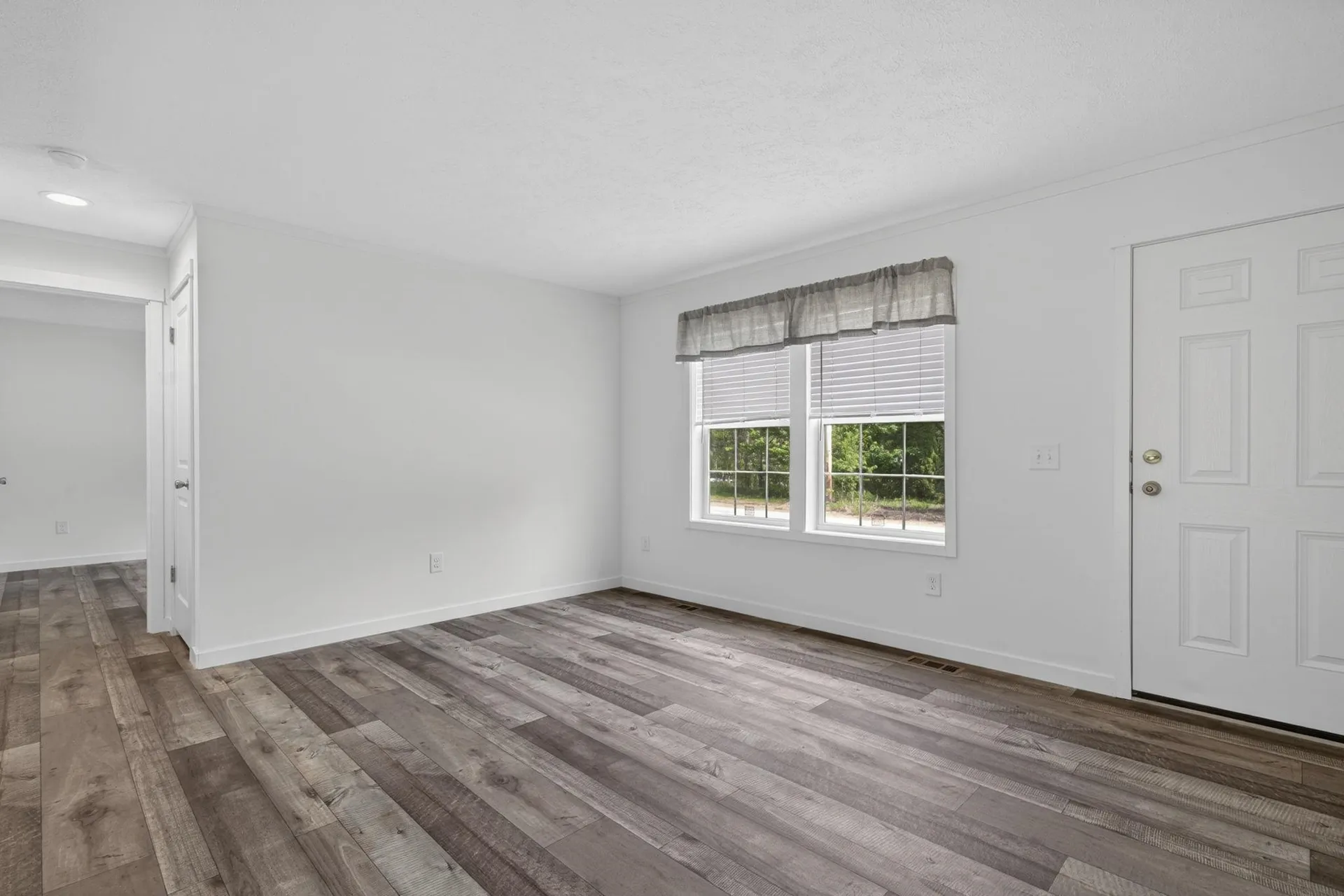 11 Hill Street Hillsborough NH 03244