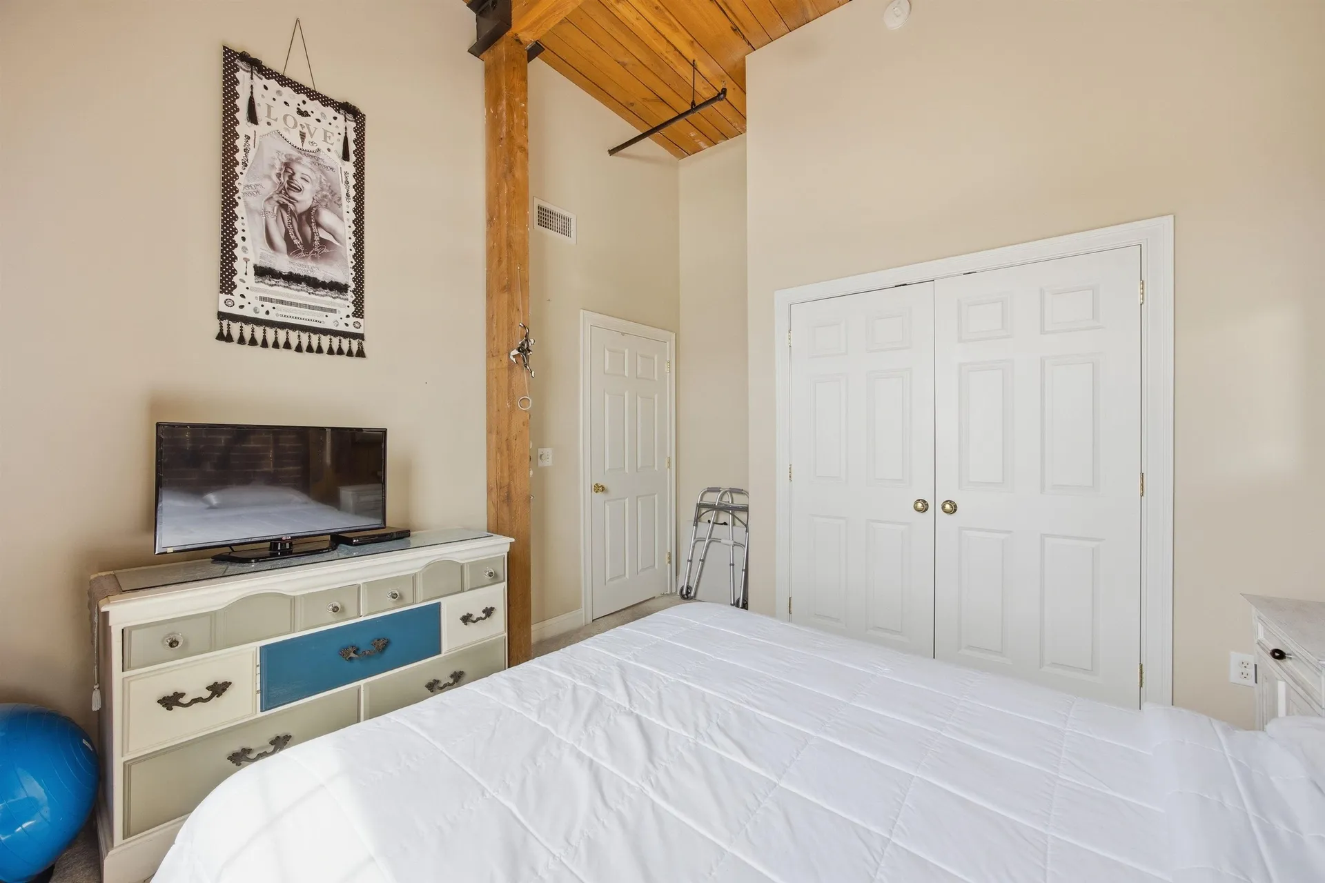 66 Landing Lane Laconia NH 03246