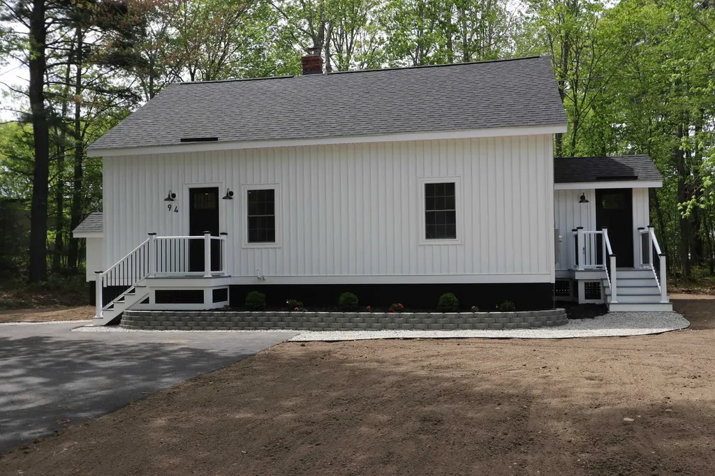 94 Blackwater Road Somersworth NH 03878