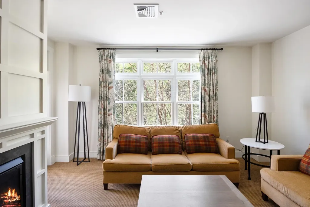 102 Forest Drive Warren VT 05674