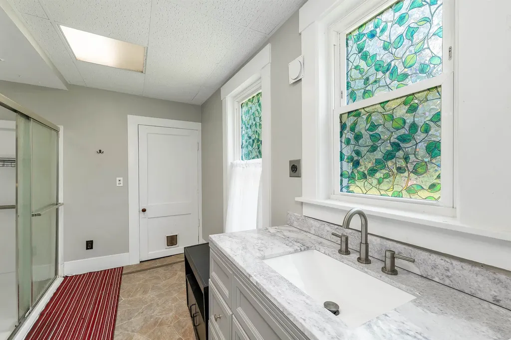37 Merrill Street Plymouth NH 03264