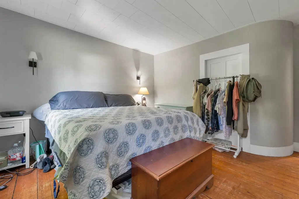 37 Merrill Street Plymouth NH 03264