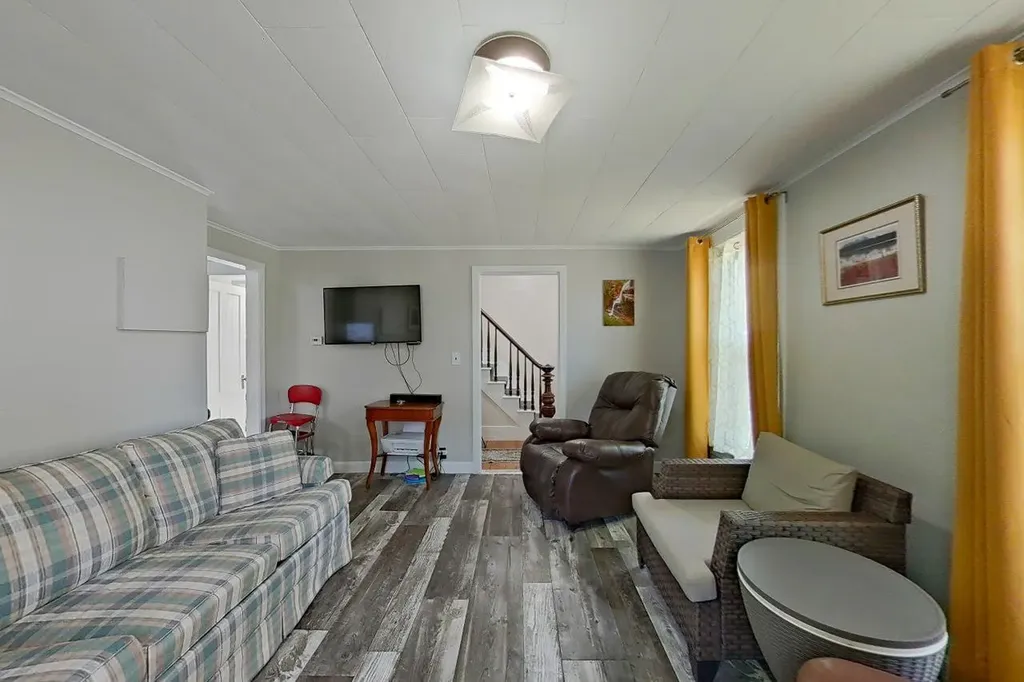 37 Merrill Street Plymouth NH 03264