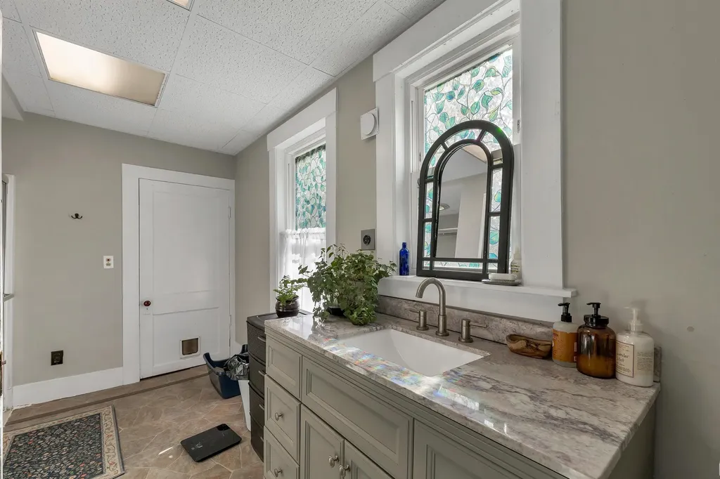 37 Merrill Street Plymouth NH 03264