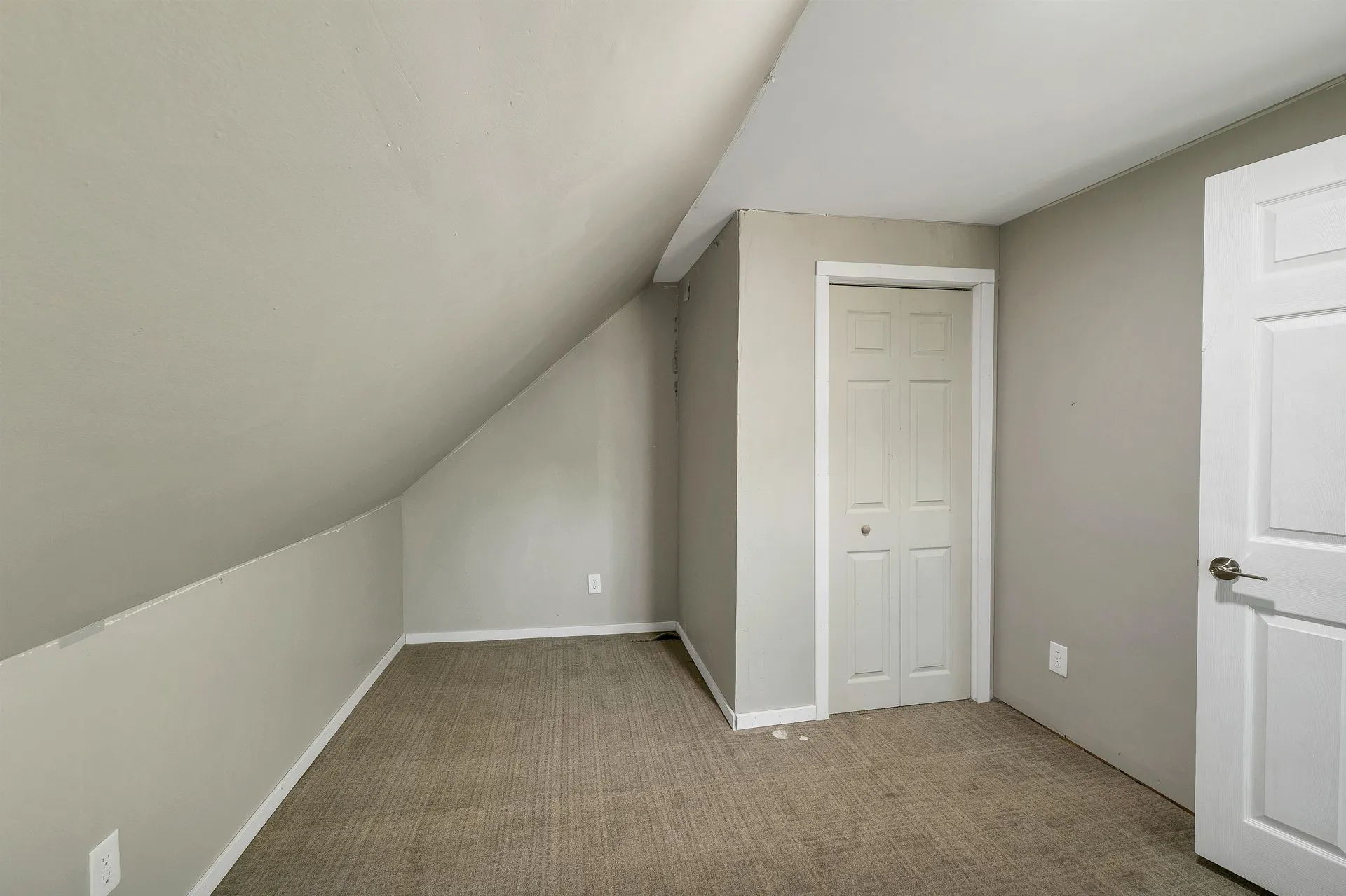 37 Merrill Street Plymouth NH 03264