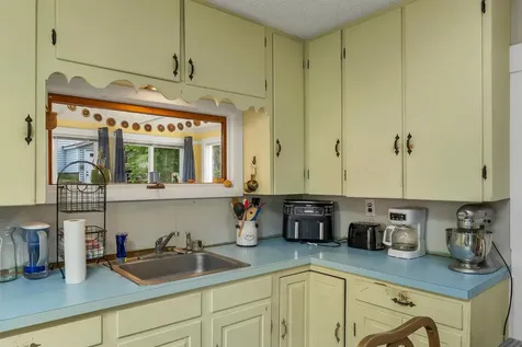 37 Merrill Street Plymouth NH 03264