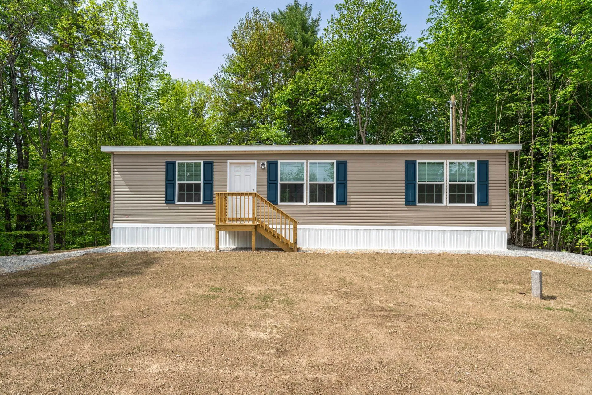 11 Hill Street Hillsborough NH 03244