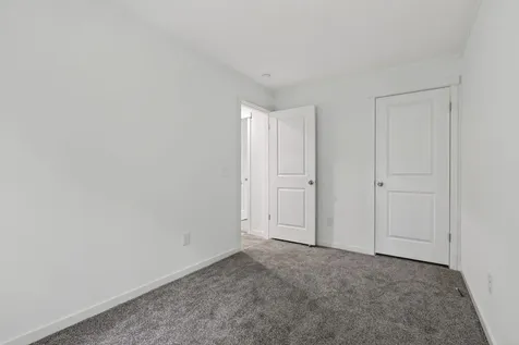 11 Hill Street Hillsborough NH 03244