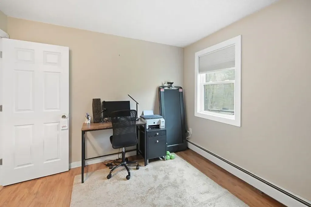 10 Hillside Road Kingston NH 03848