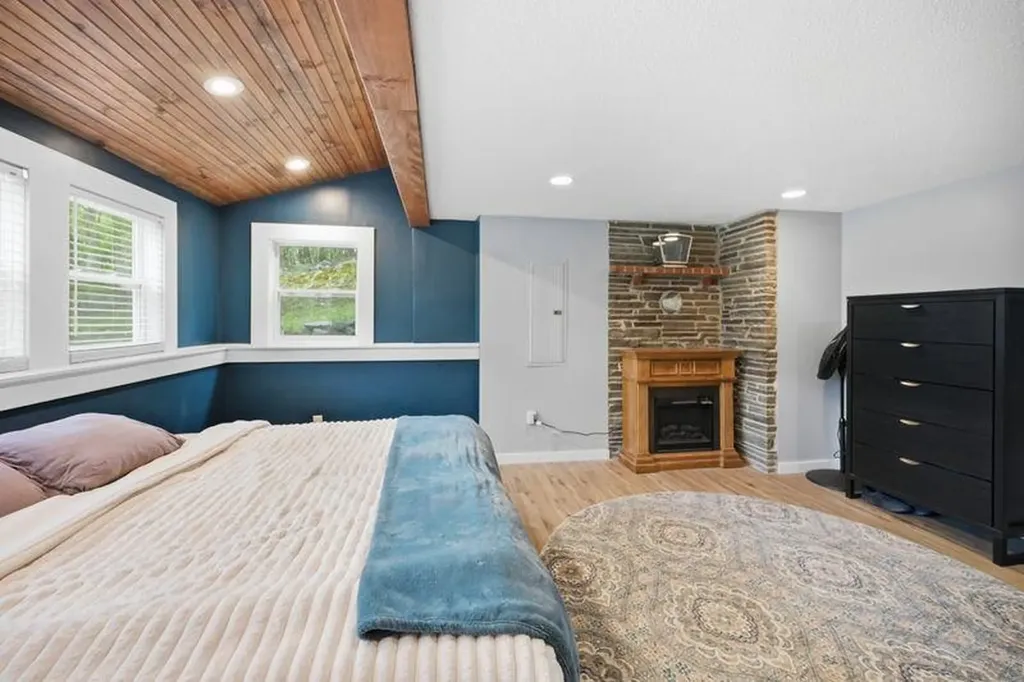 10 Hillside Road Kingston NH 03848