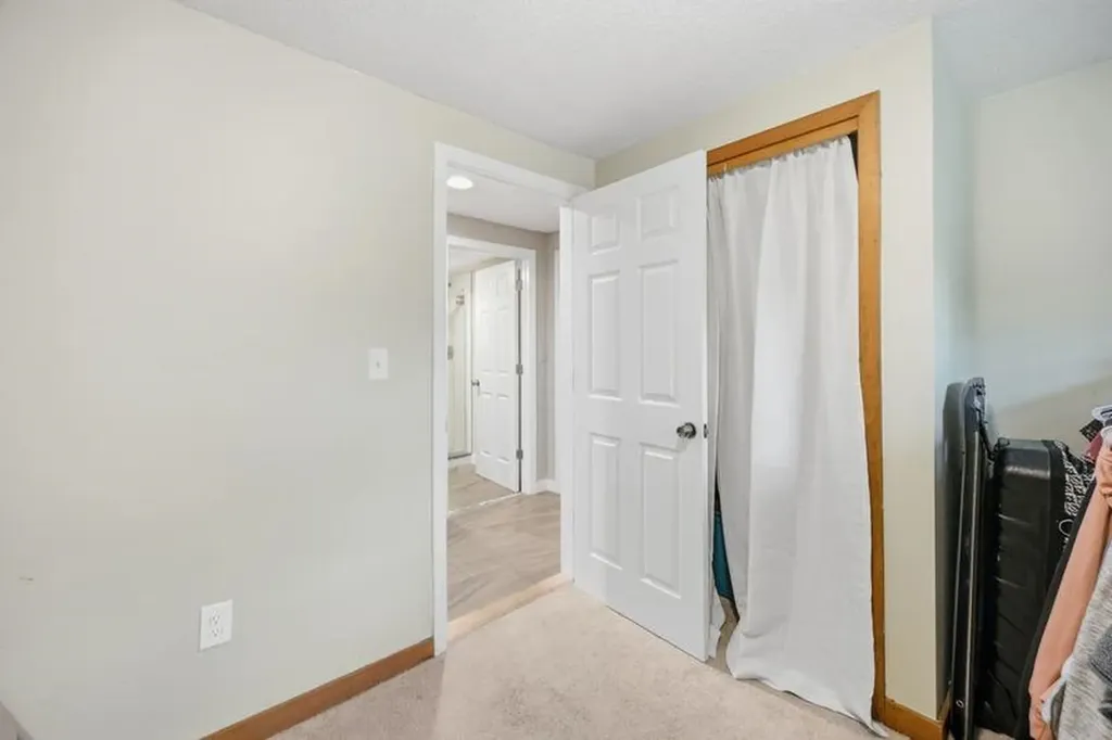 10 Hillside Road Kingston NH 03848