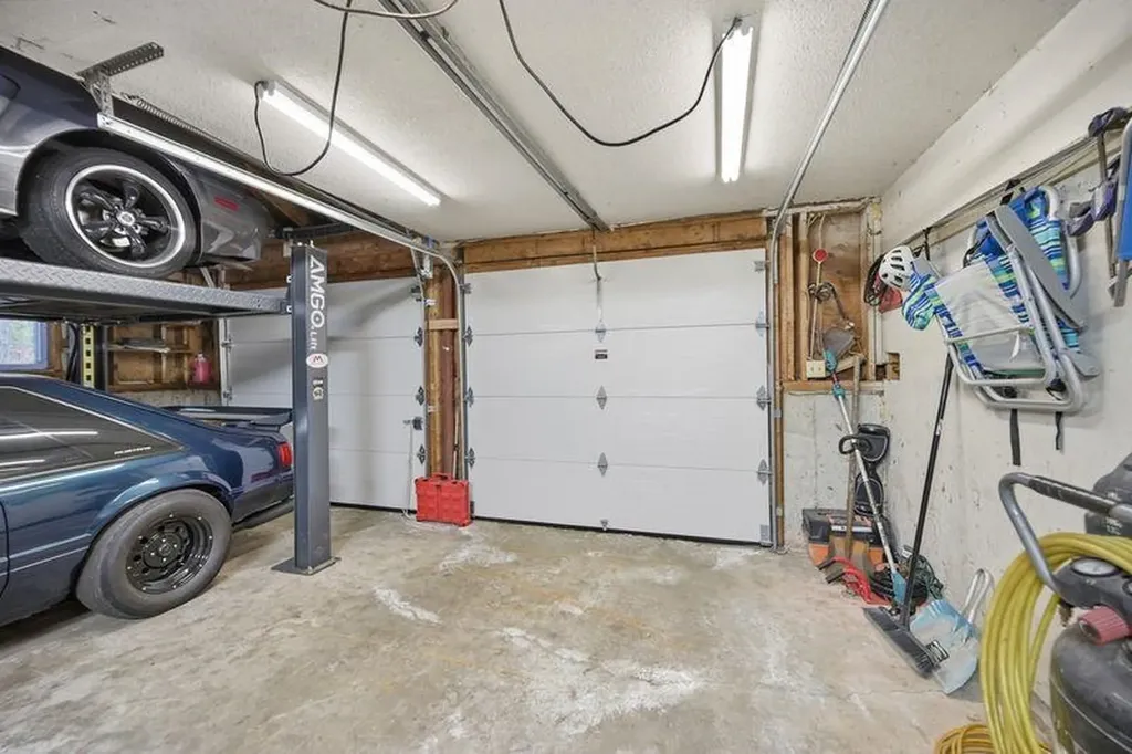 10 Hillside Road Kingston NH 03848