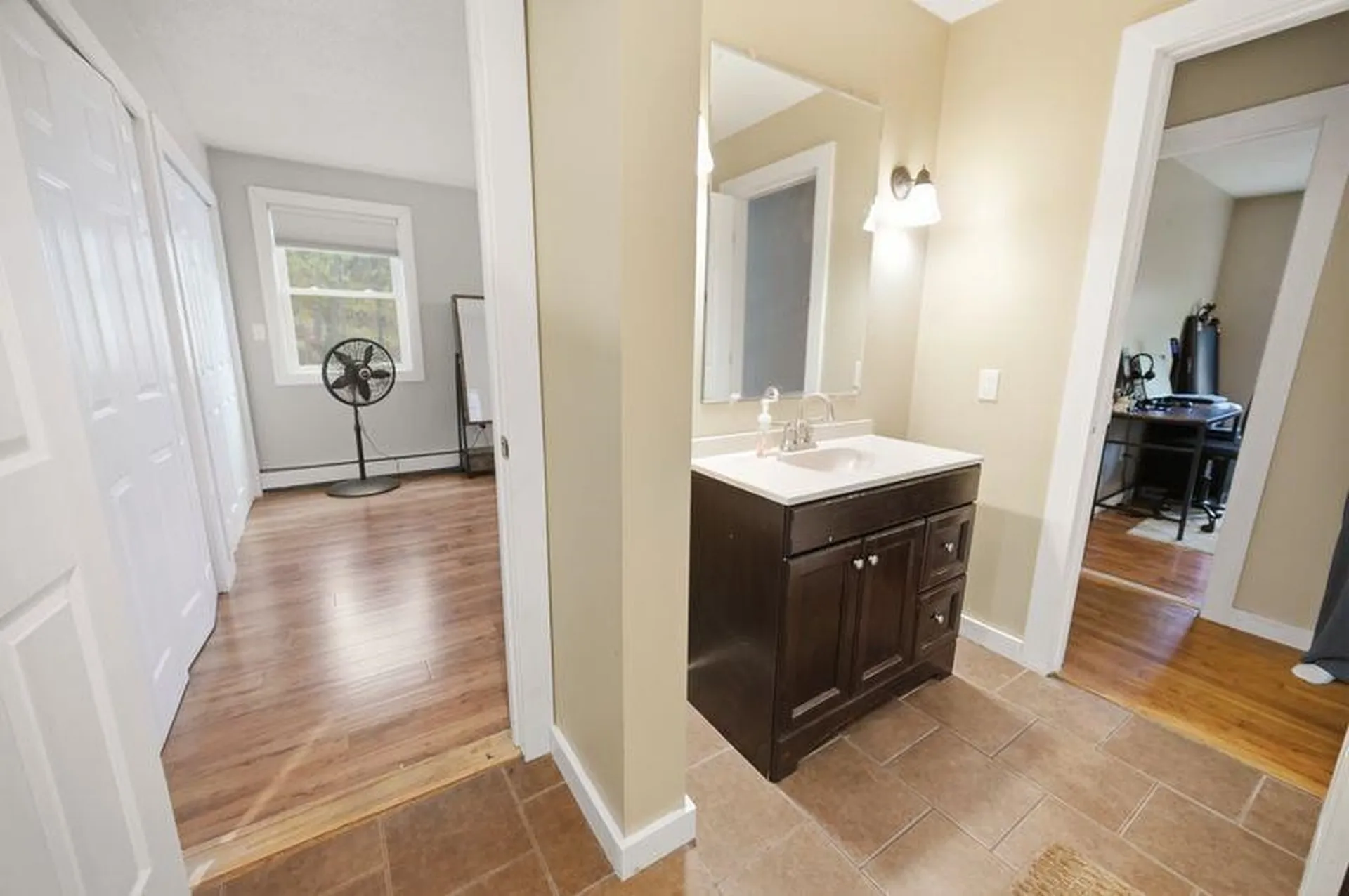 10 Hillside Road Kingston NH 03848
