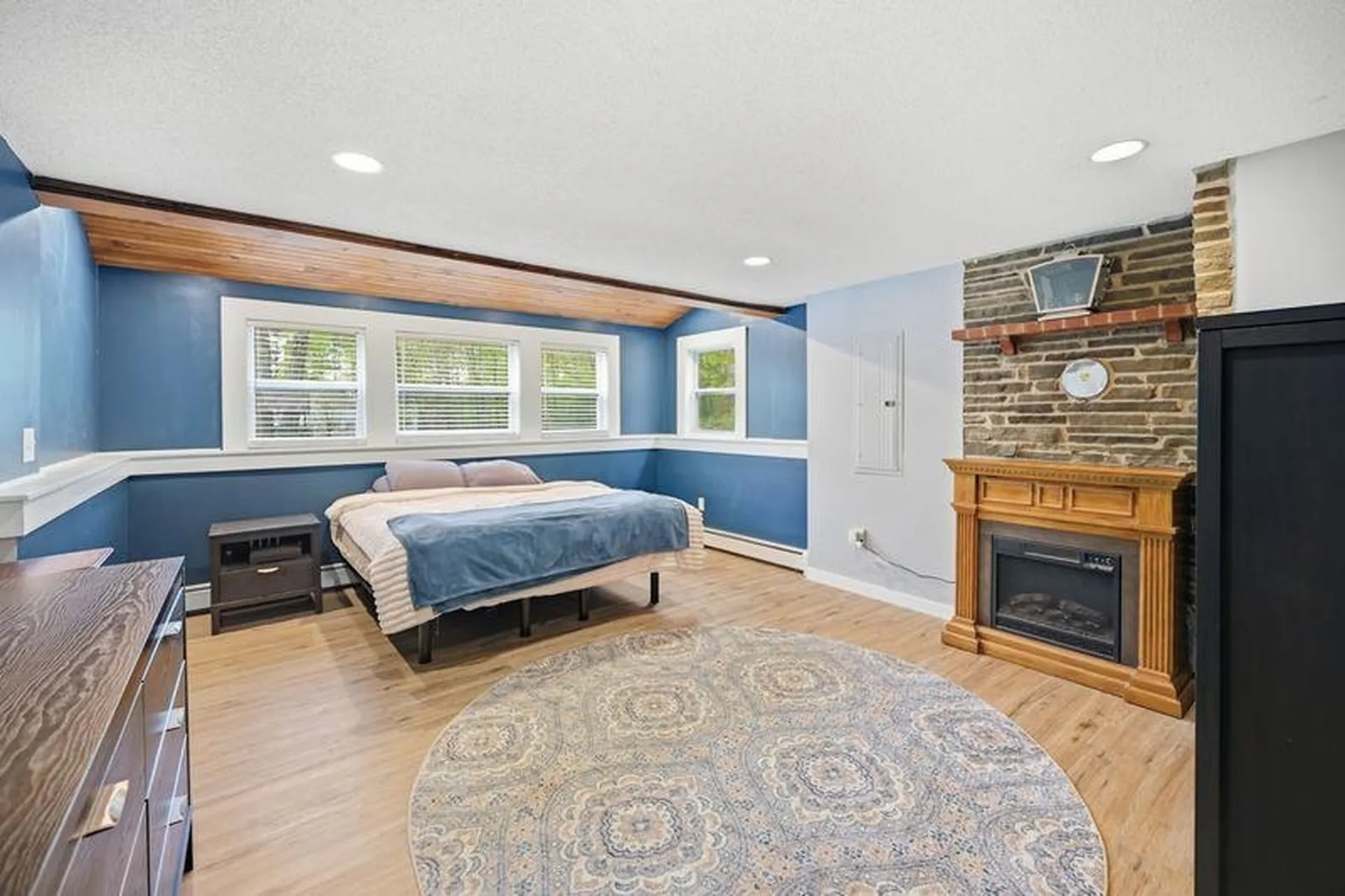10 Hillside Road Kingston NH 03848