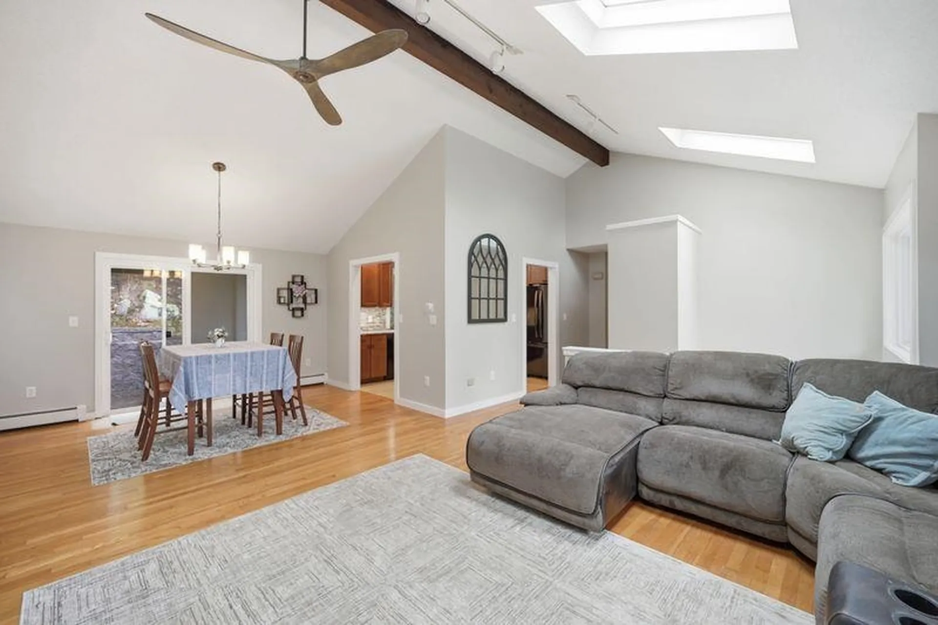 10 Hillside Road Kingston NH 03848