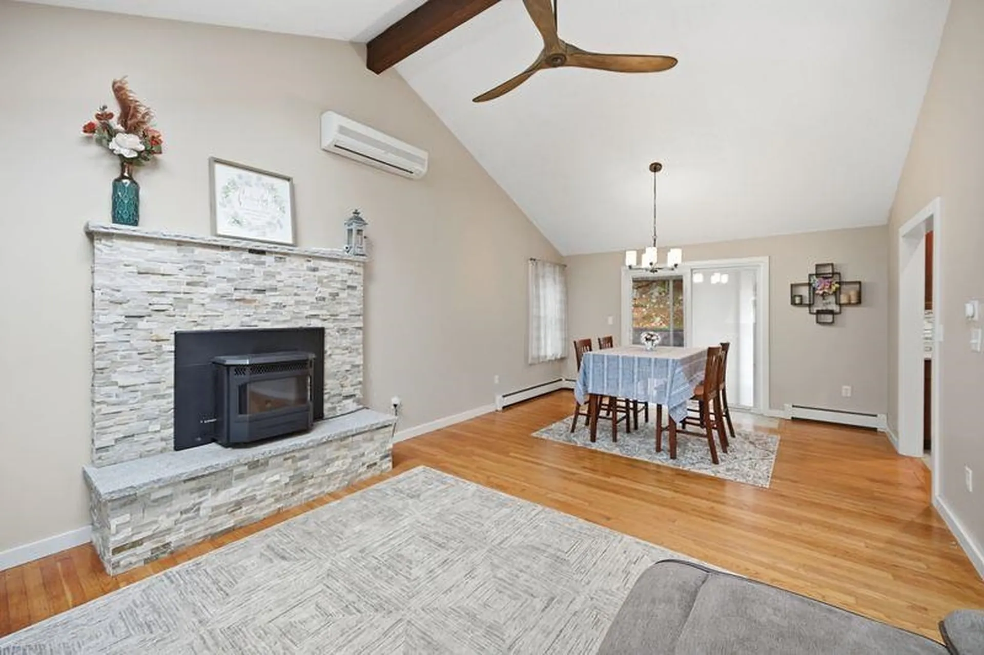 10 Hillside Road Kingston NH 03848