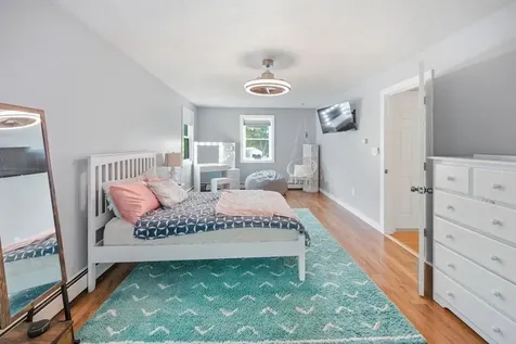 10 Hillside Road Kingston NH 03848