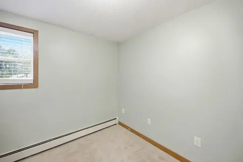 10 Hillside Road Kingston NH 03848