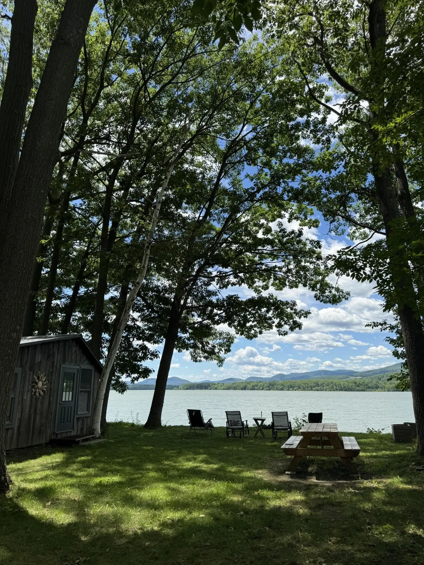 85 Island Drive Bridport VT 05734-9300