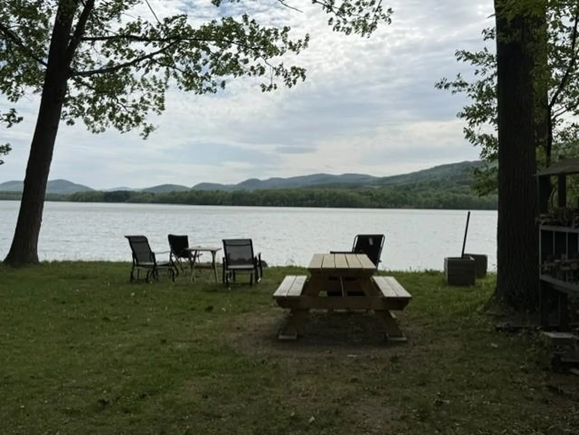 85 Island Drive Bridport VT 05734-9300