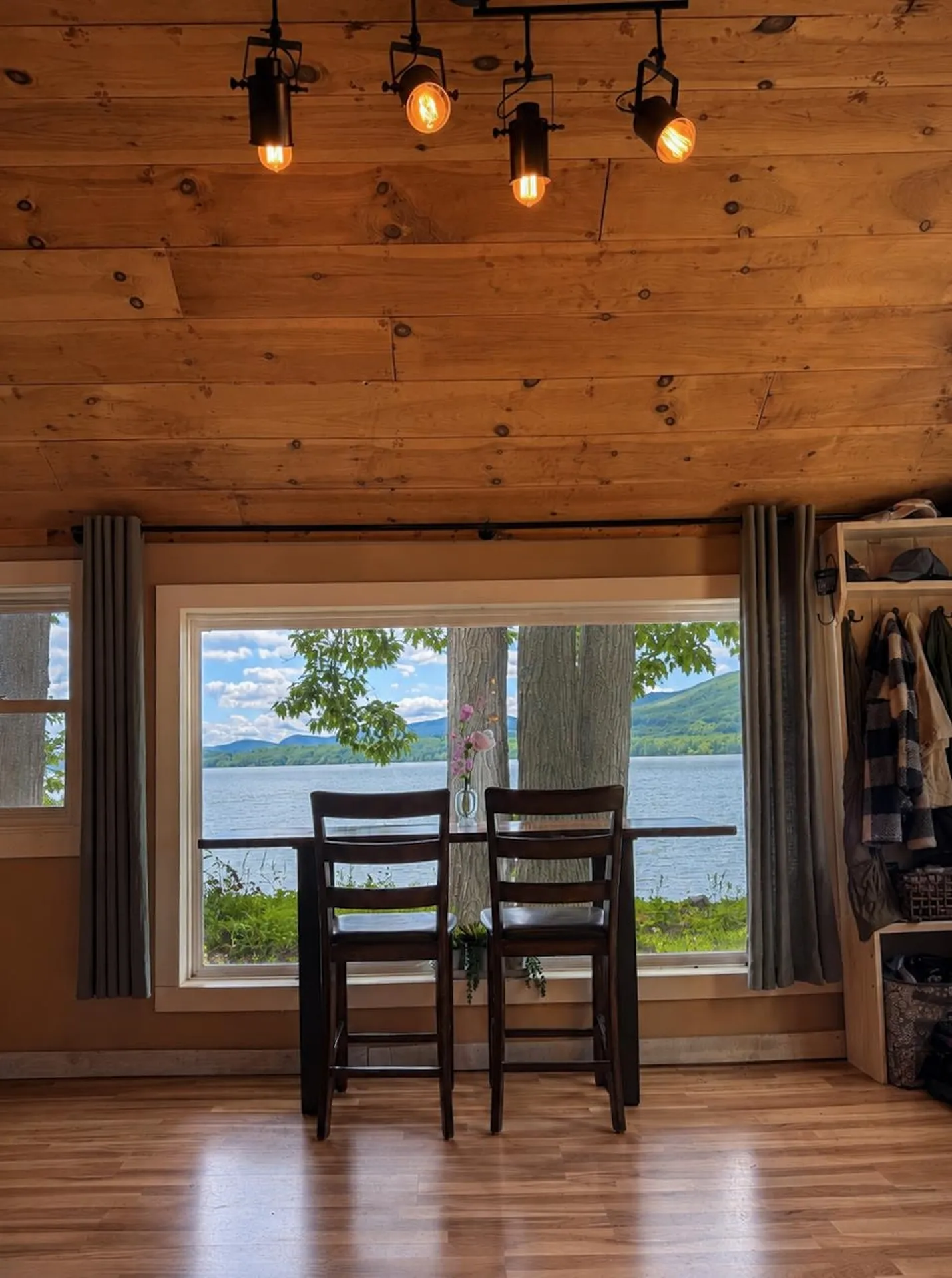 85 Island Drive Bridport VT 05734-9300