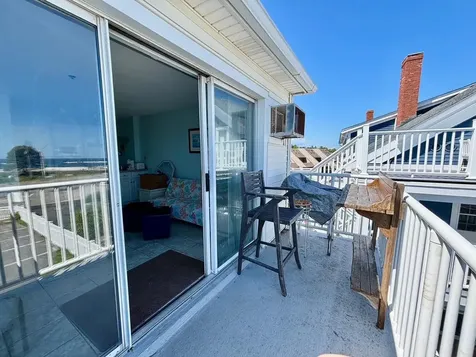 933 Ocean Boulevard Hampton NH 03842