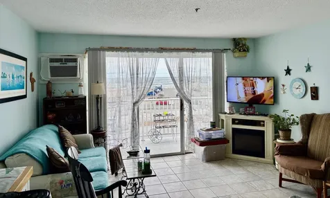 933 Ocean Boulevard Hampton NH 03842