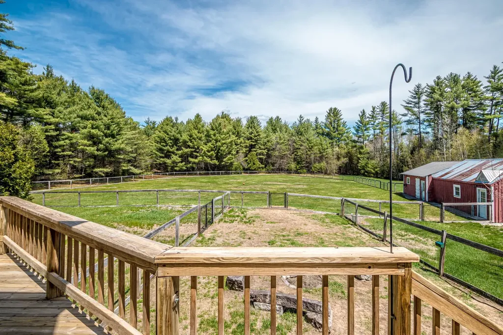 373 Green Hill Road Conway NH 03813
