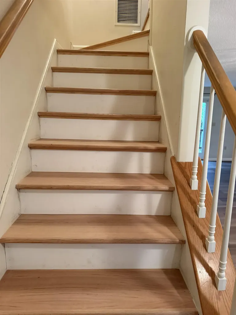 210 Bartemus Trail Nashua NH 03061