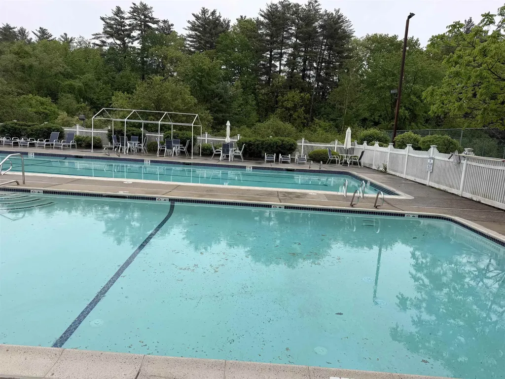 210 Bartemus Trail Nashua NH 03061
