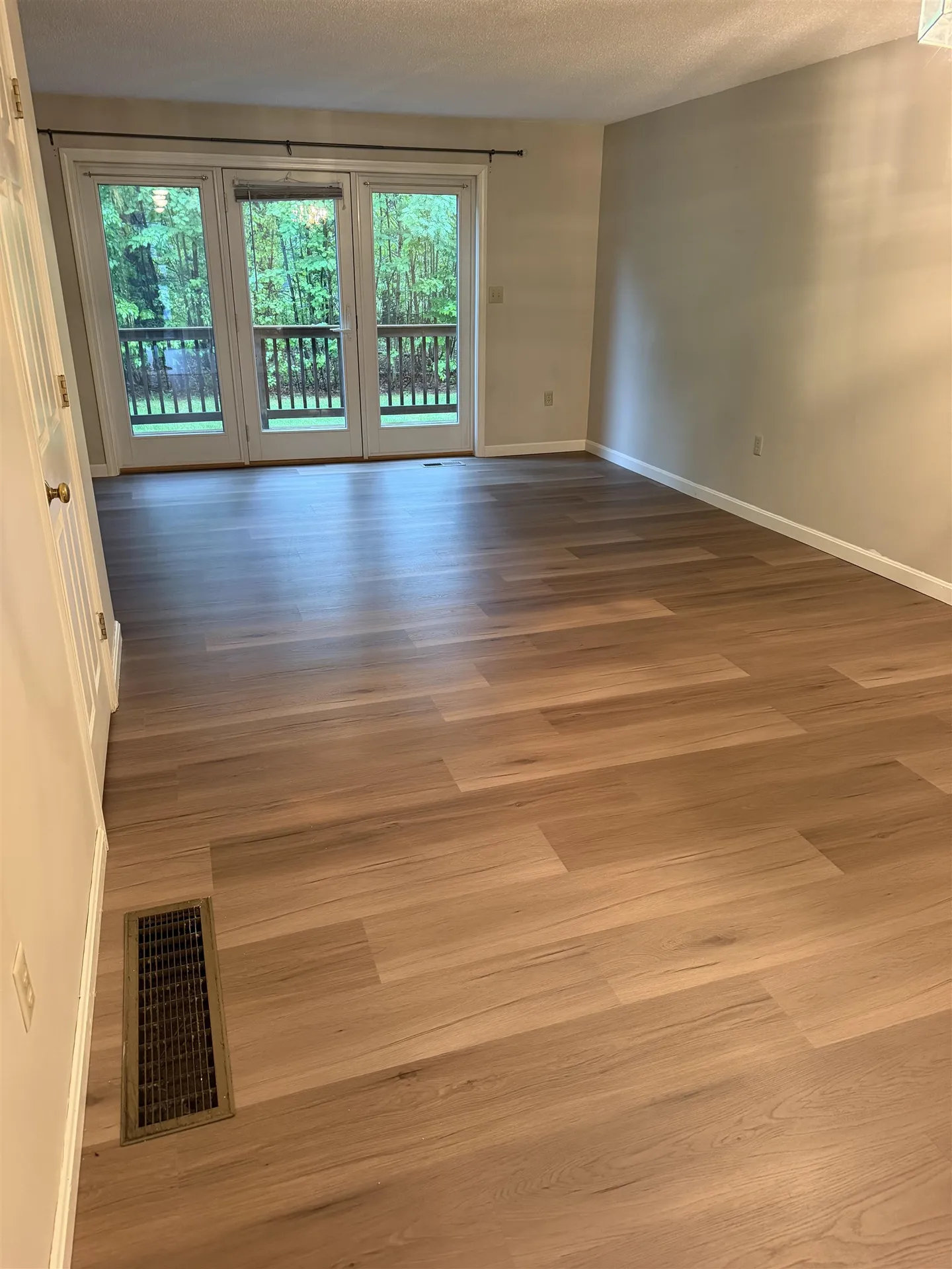 210 Bartemus Trail Nashua NH 03061