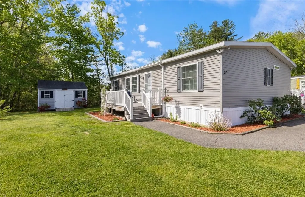 30 Eglin Boulevard Londonderry NH 03053