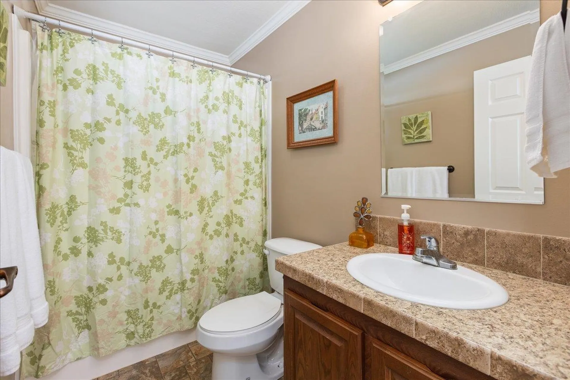 30 Eglin Boulevard Londonderry NH 03053