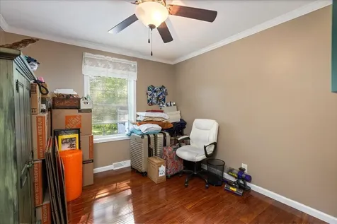 30 Eglin Boulevard Londonderry NH 03053